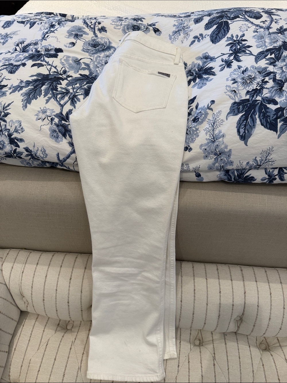 Joe's Jeans Cream Straight Leg Cropped Women's Jeans